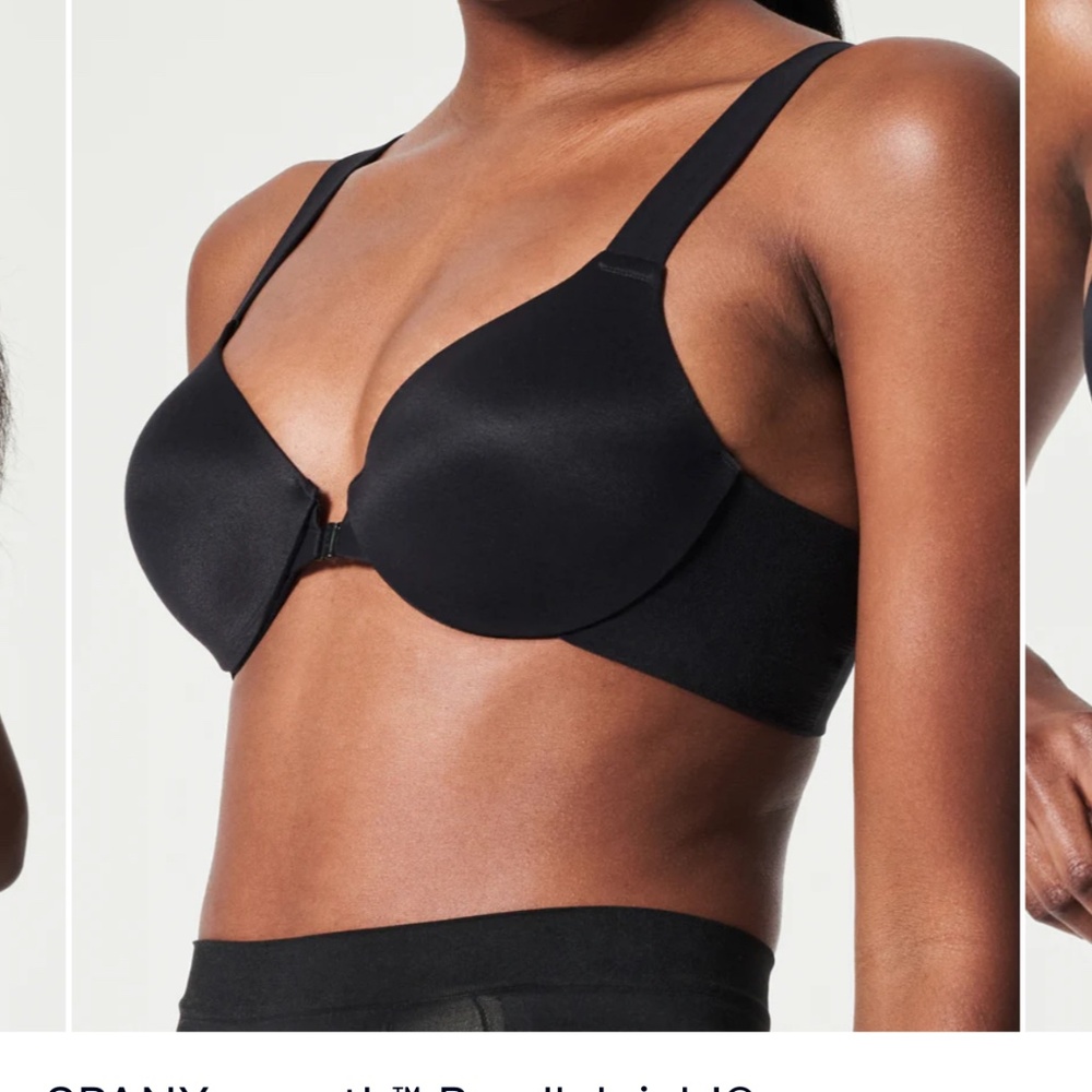 SPANX Front-Close Seamless Black Support Bra